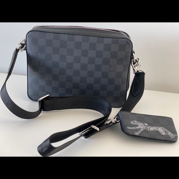 Louis Vuitton Trio Messenger (BRAND NEW) - Picture 6 of 11